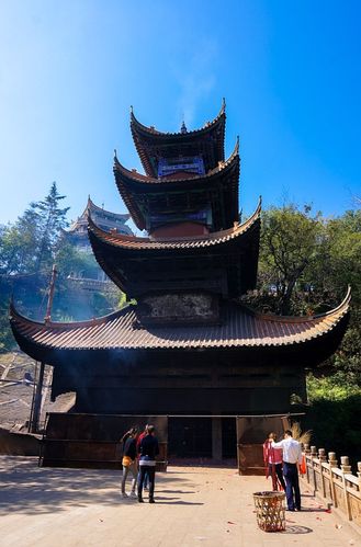 盘龙寺算命(盘龙寺哪里算命)-第1张图片-周易占卜网 - 免费算命_生辰八字算命_八字合婚姻