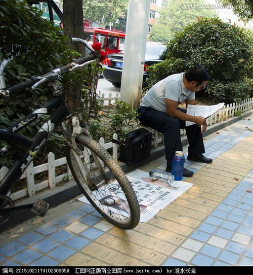 在街上别算命先生喊没敢搭理(在街上被算命先生-第2张图片-周易占卜网 - 免费算命_生辰八字算命_八字合婚姻