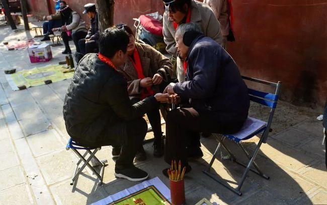 算命旁听(算命可以旁听吗)-第2张图片-周易占卜网 - 免费算命_生辰八字算命_八字合婚姻