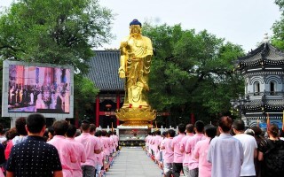 哈尔滨极乐寺附近哪家算命准(哈尔滨极乐寺有个